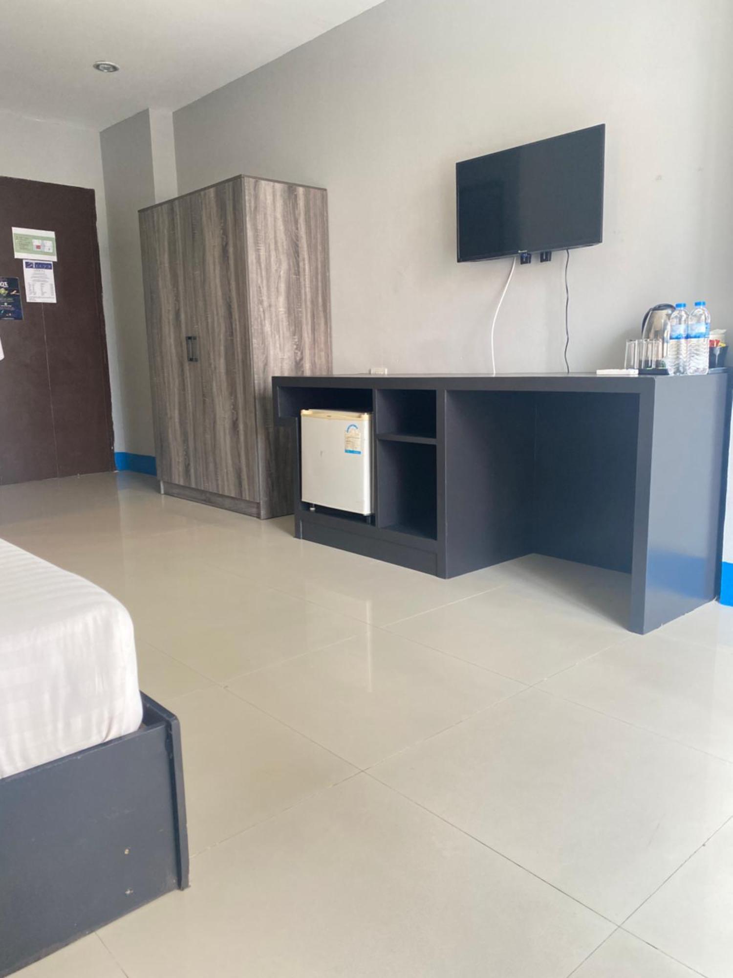 Holiday Home Patong Exterior photo